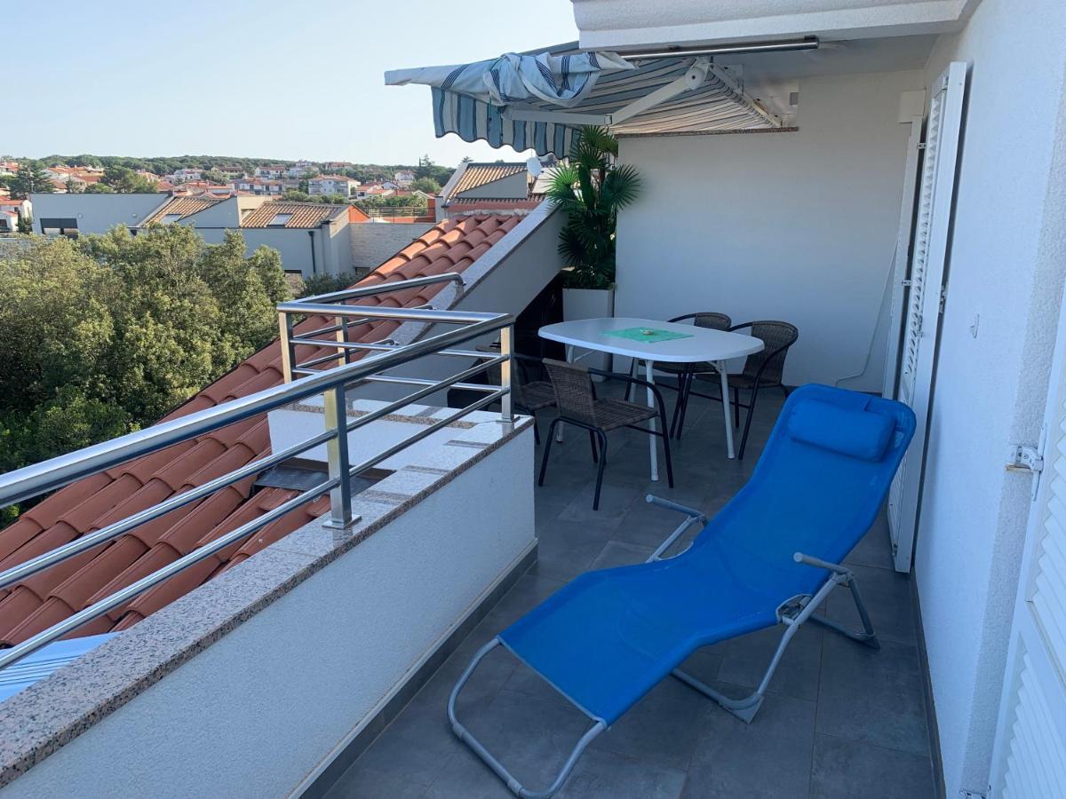 Apartmani Auer Pjescana Uvala Esterno foto