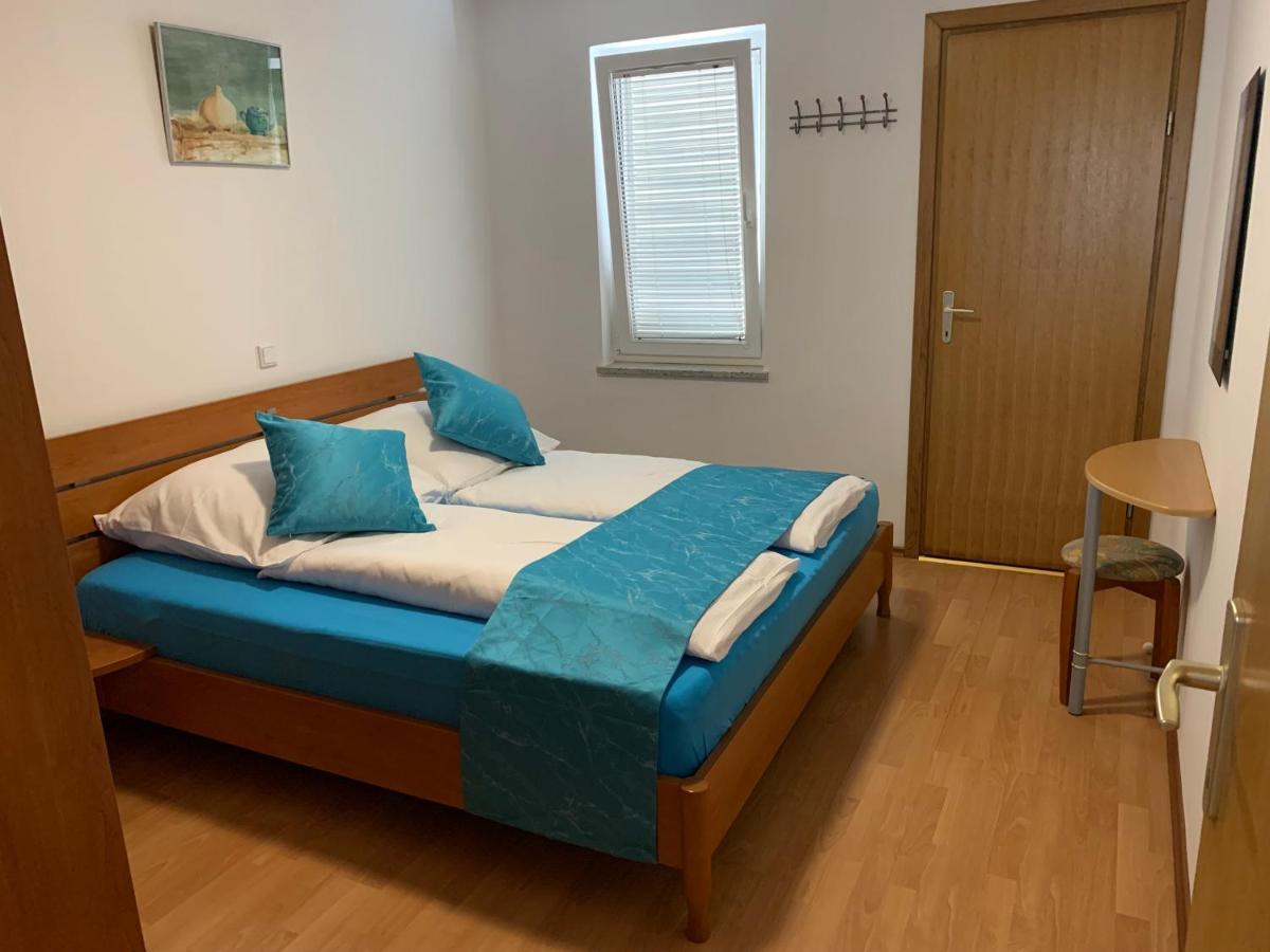 Apartmani Auer Pjescana Uvala Esterno foto