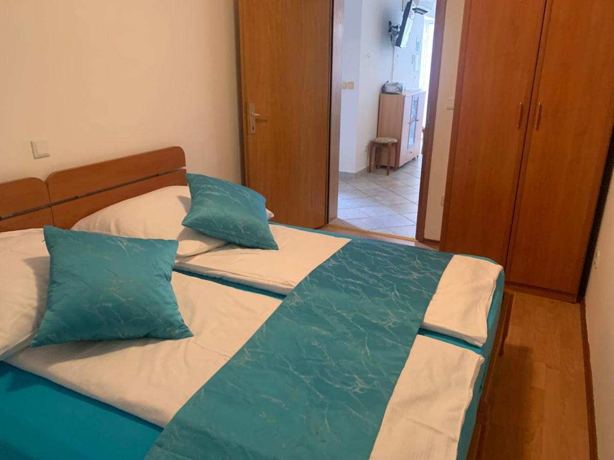 Apartmani Auer Pjescana Uvala Esterno foto