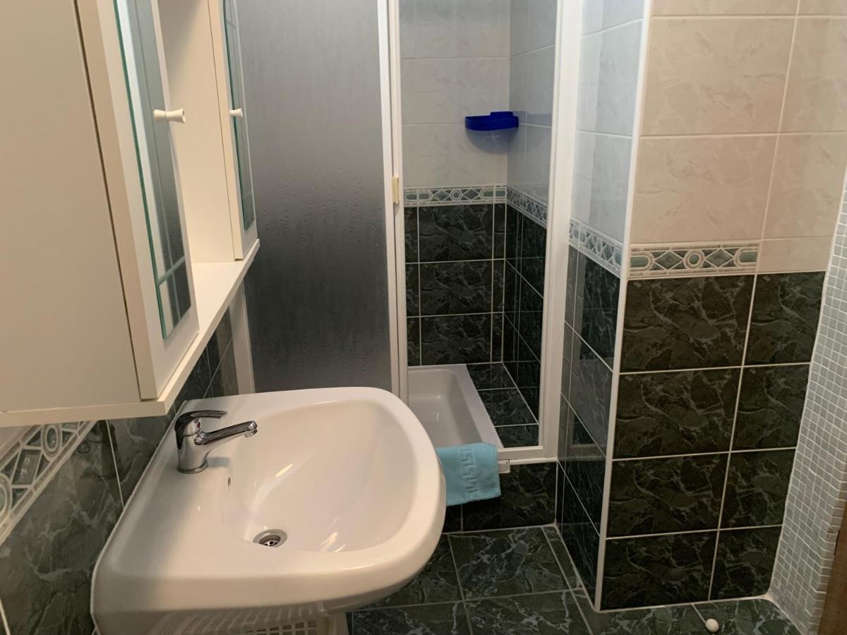 Apartmani Auer Pjescana Uvala Esterno foto
