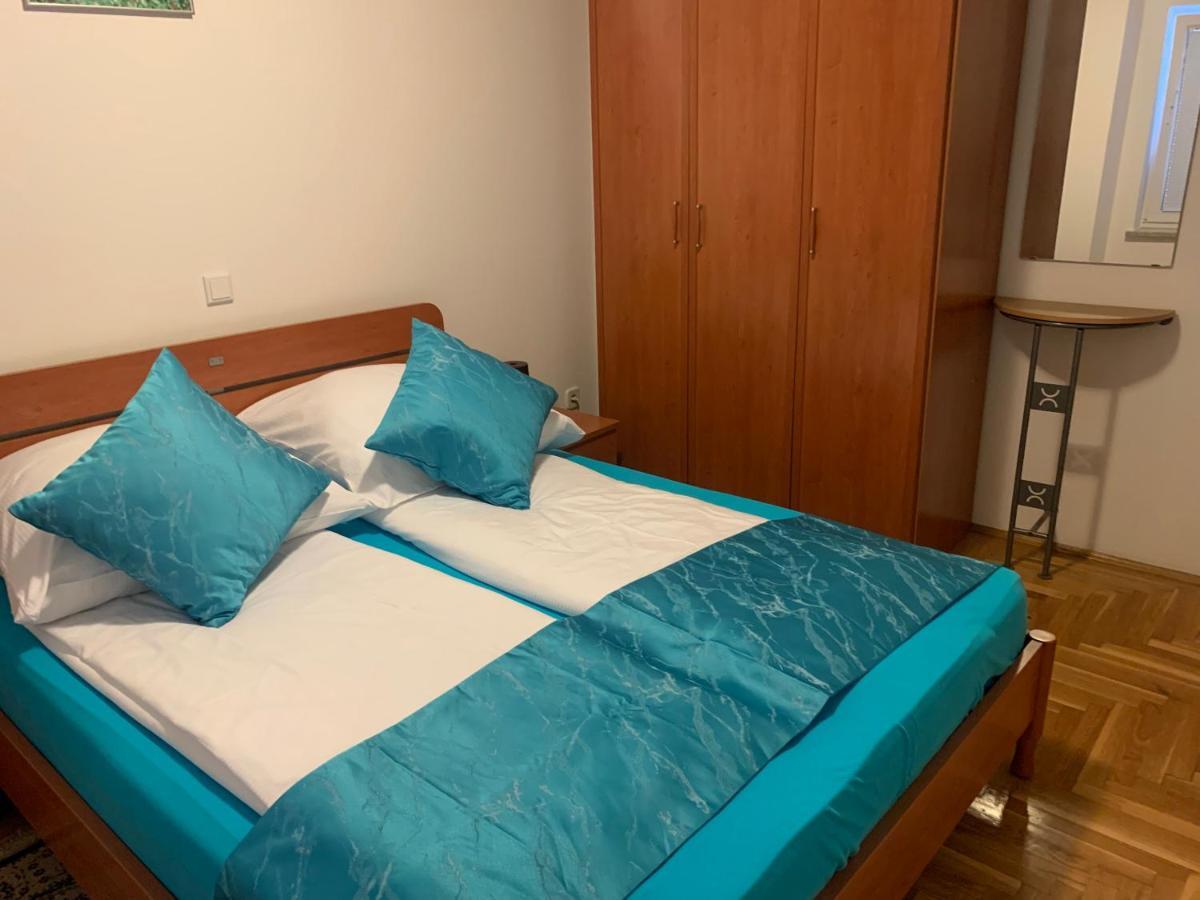 Apartmani Auer Pjescana Uvala Esterno foto