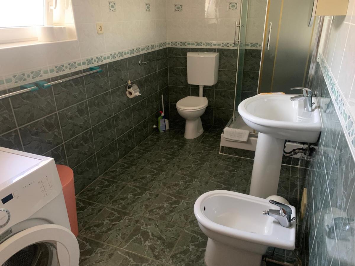 Apartmani Auer Pjescana Uvala Esterno foto